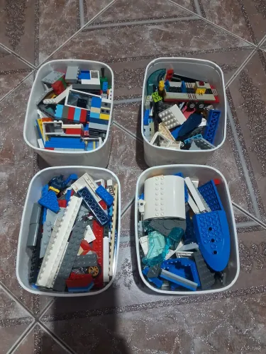 Caixas de Lego