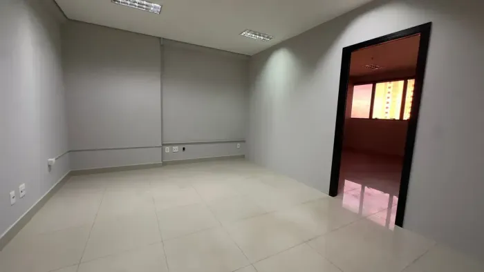 ALUGO SALA COMERCIAL 52M2 NO TOP TOWER - BOSQUE DA SAUDE - Cuiabá/MT