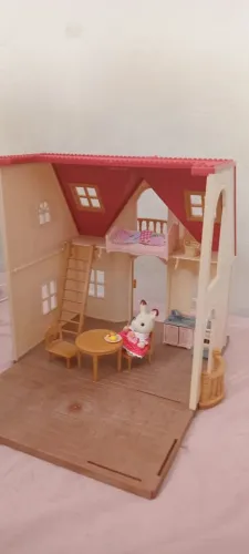 Sylvanian families coleção "minha primeira casa" com peças