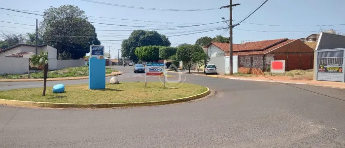 TERRENO AMPLO NO MONTE CASTELO