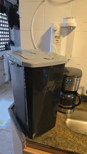 Lixeira eco facil 30 litros preta ótimo estado