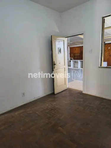 Casa independente na Pitangueiras, ideal para quem busca conforto e uma excelente área ext