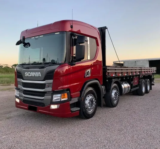Caminhão Scania p320 Carroceira