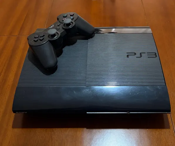 PS3 SUPER SLIM 500GB DESBLOQUEADO HEN + CONTROLE