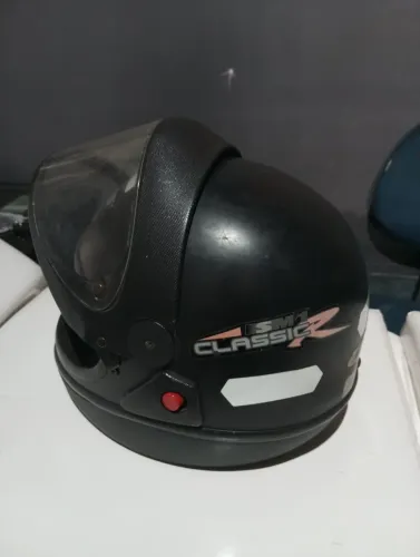 Vendo capacete tamanho 58