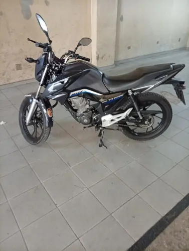 Moto com 2 pneus novos