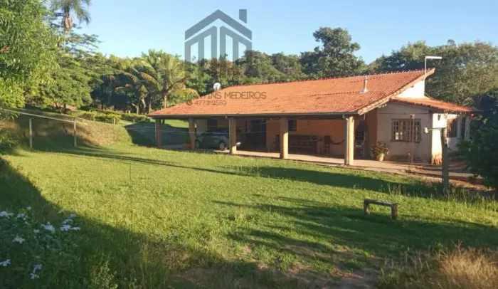Chácara com 11000 metros quadrados com 2 quartos em Área Rural de Bofete - Bofete - SP