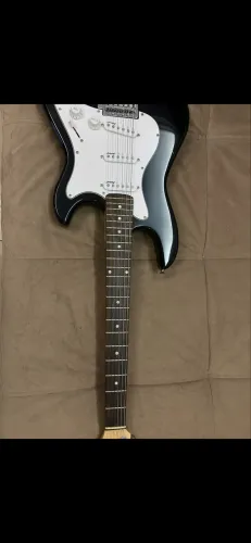 Guitarra strinberg STS100