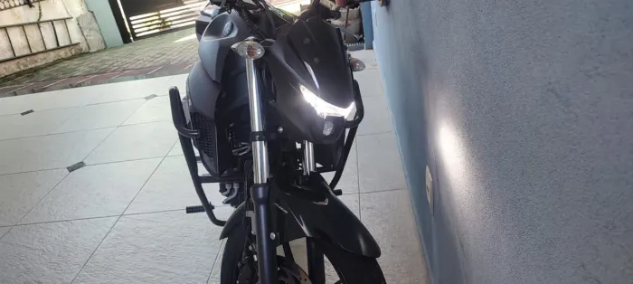 Fazer 250