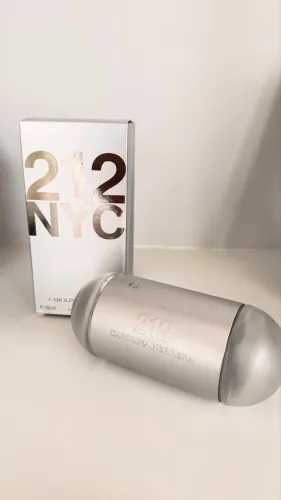 Frasco vazio de perfume