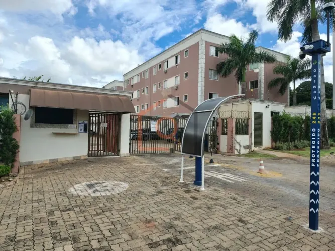 Apartamento no parque Aquiles.