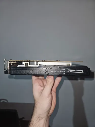 Placa de video GTX 1650 4GB GALAX
