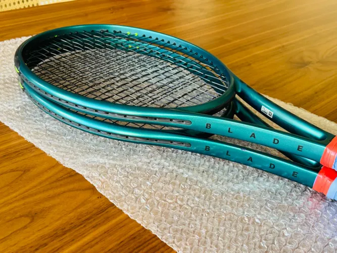Par de Wilson Blade 100 v9 L2 muito boas!