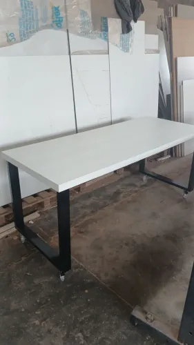 Mesa industrial 1.50 metros mdf branco preço só sábado 