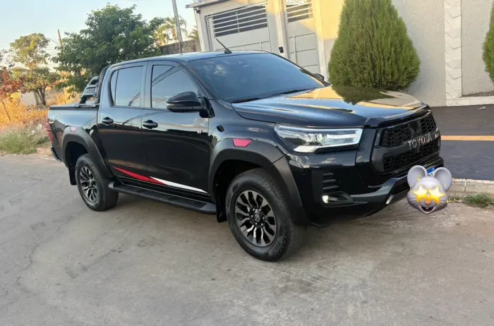 Toyota Hilux CD Gr-s 4X4 2.8 TDI Dies. Aut. 2022
