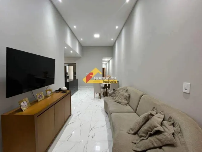 Casa à venda, 3 quartos, 1 suíte, 2 vagas, Belvedere - Divinópolis/MG