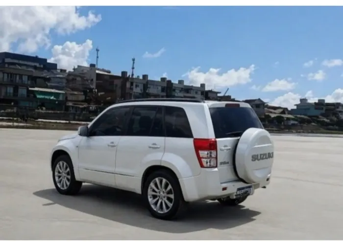 Suzuki Grand Vitara 2.0 16V 4x2/4x4 5P Aut. 2015