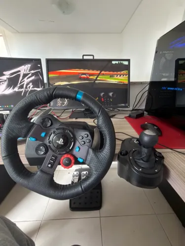 VOLANTE G29 COMPLETO POUCO USADO?