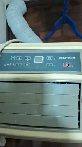 Ar Condicionado Portátil usado e em funcionamento normal