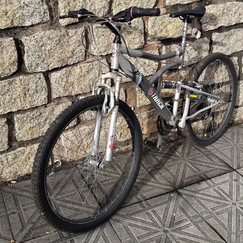 Bicicleta no PRECINHO FUNCIONANDO 
