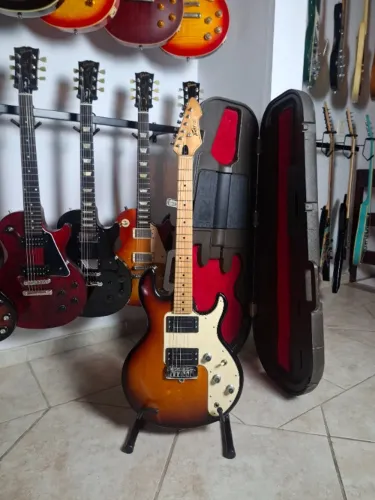 Guitarra Peavey T-25 made in usa com case