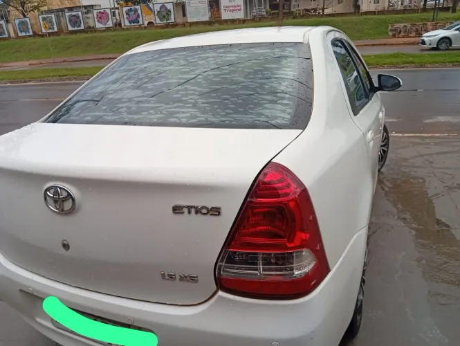 Toyota Etios XS Sedan 1.5 Flex 16V 4P Aut. 2017
