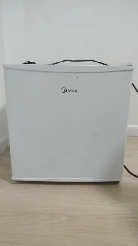Frigobar Midea 45 Litros Inverter Branco - 127V