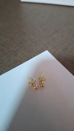 Brinco Bolinha 3mm Banhado a Ouro 18K - Pequeno e Discreto Unissex