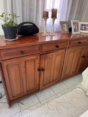 Móvel de madeira Buffet