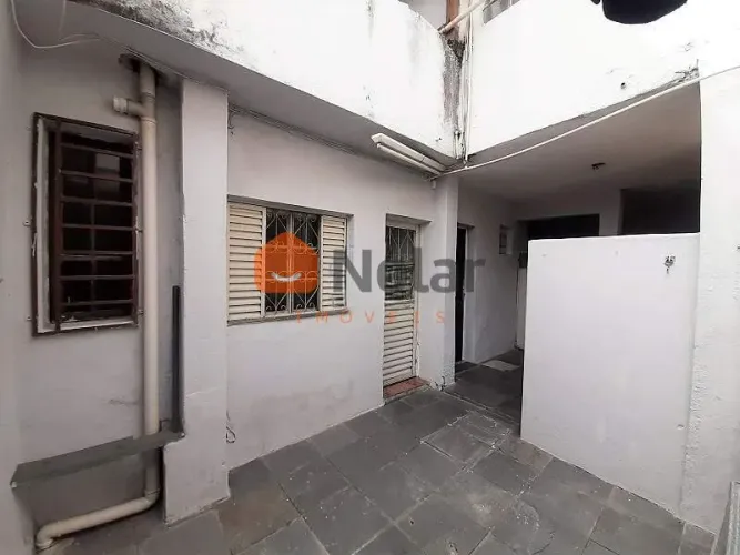 Casa de 2 quartos para alugar no bairro Sagrada Família em Belo Horizonte MG