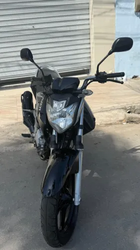 YAMAHA FAZER 250cc PRETA 2012