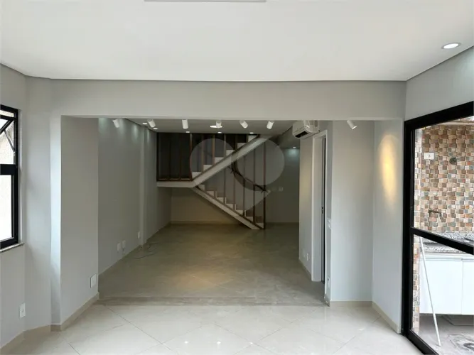 Cobertura com 2 quartos para locação em Jardim londrina - SP