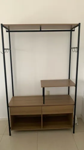 Guarda-roupa praticamente novo