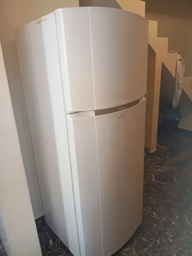Geladeira Consul 220 w 410L