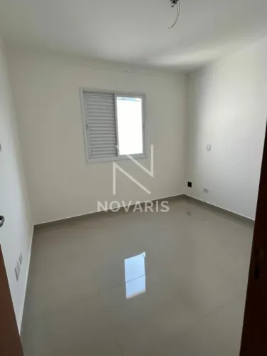 Sobrado novo à venda