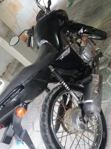 Moto CG FAN  125 2014 partida em estado excelente.adl