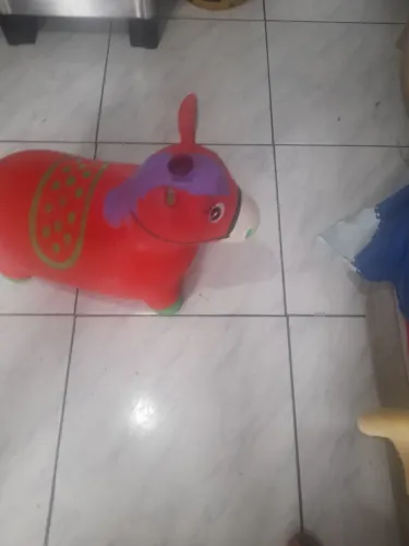 Escorregador infantil um pulapula