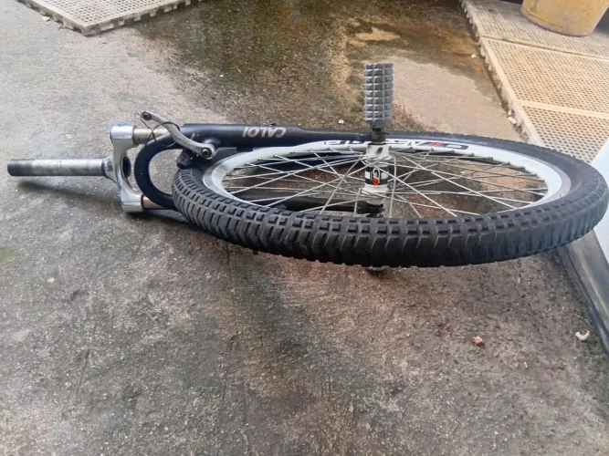 Kit do pneu da frente da bicicleta com amortecedor
