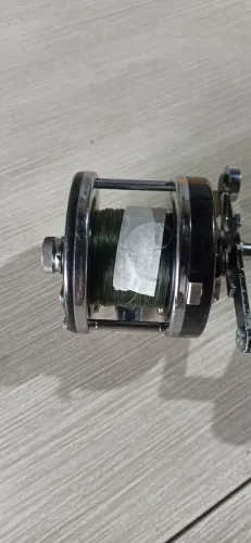 Carretilha Abu Garcia 8000 C Sueca.