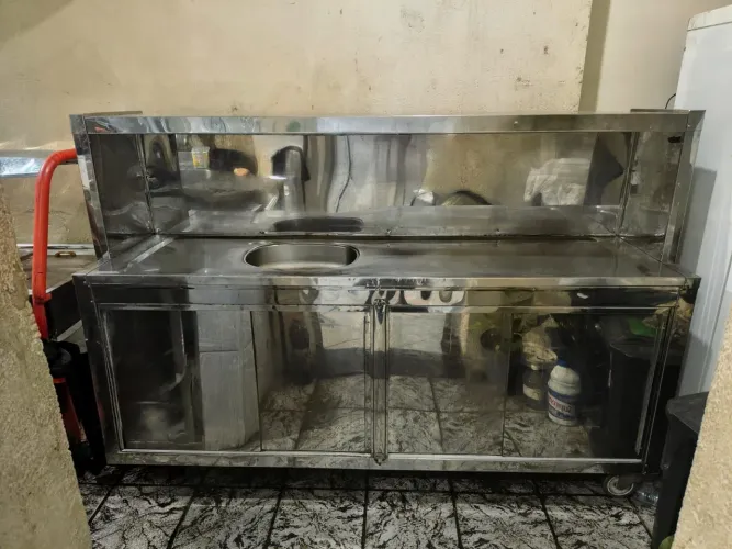 Pia em inox com balcão