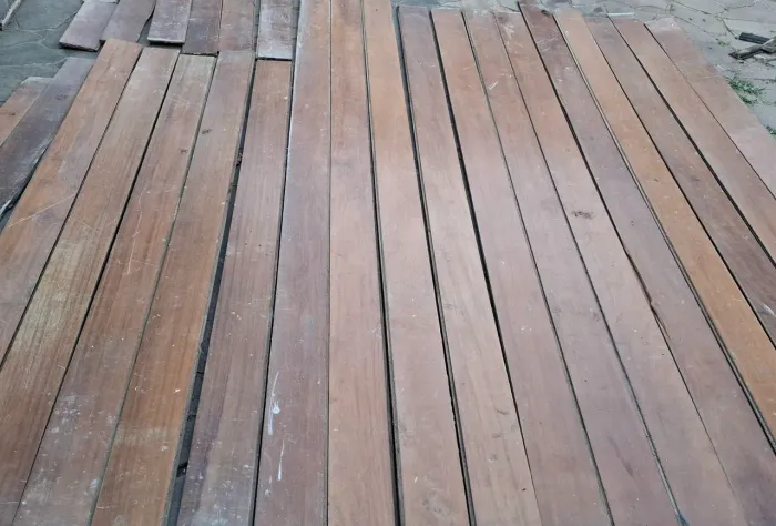 Assoalho em Madeira Maciça Nobre - Lote 10m² (3,00m x 3,30m)