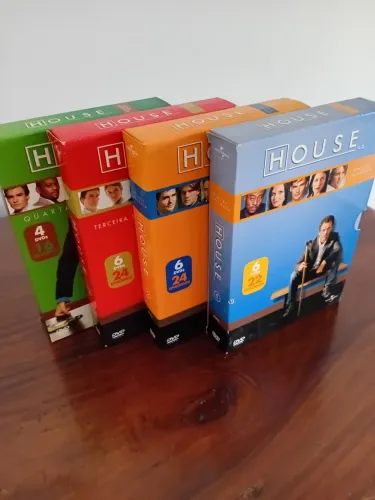 DVDs série House (chato pra caramba...)