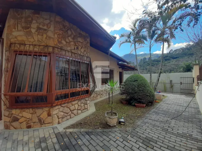 EXCELENTE CASA PARA LOCAÇÃO E VENDA NO CONEGO - NOVA FRIBURGO