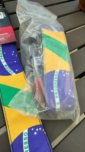 Correia para Violão/ Guitarra/ Contra-Baixo Ibox CP04 Print Bandeira Brasil 