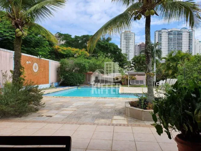 Casa com 6 dormitórios à venda, 976 m² por R$ 6.500.000,00 - Barra da Tijuca - Rio de Jane