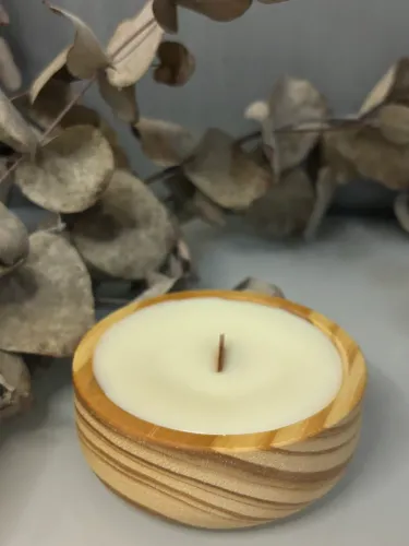 Recipientes sustentáveis para velas artesanais
