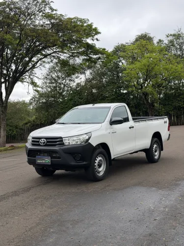 Toyota Hilux CS 4X4 2.8 TDI Diesel Mec. 2021