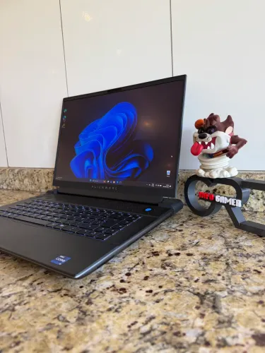 Alienware M16 R1 I9 13900HX + RTX 4070 - Troco
