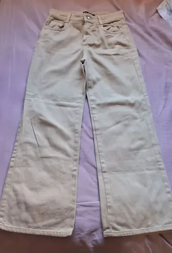 Calça jeans bege infantil