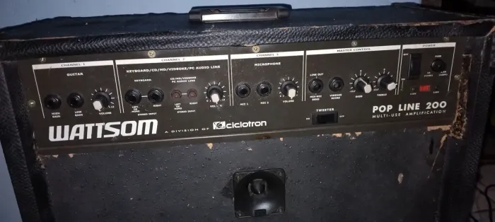 Mesa de som de 4 canais e caixa amplificada ambas da wattsom ver descrição geral